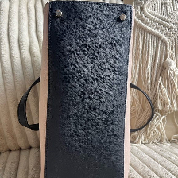 Kate Spade Ivory Bag with Metallic Logo - Picture 5 of 8